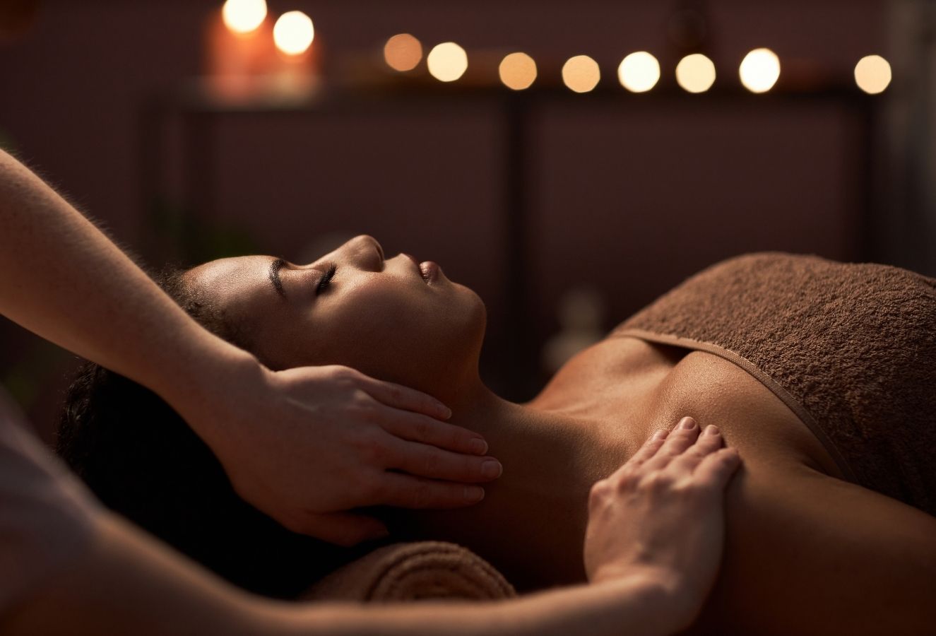 Nek- en schoudermassage bij Thai Thara Amsterdam